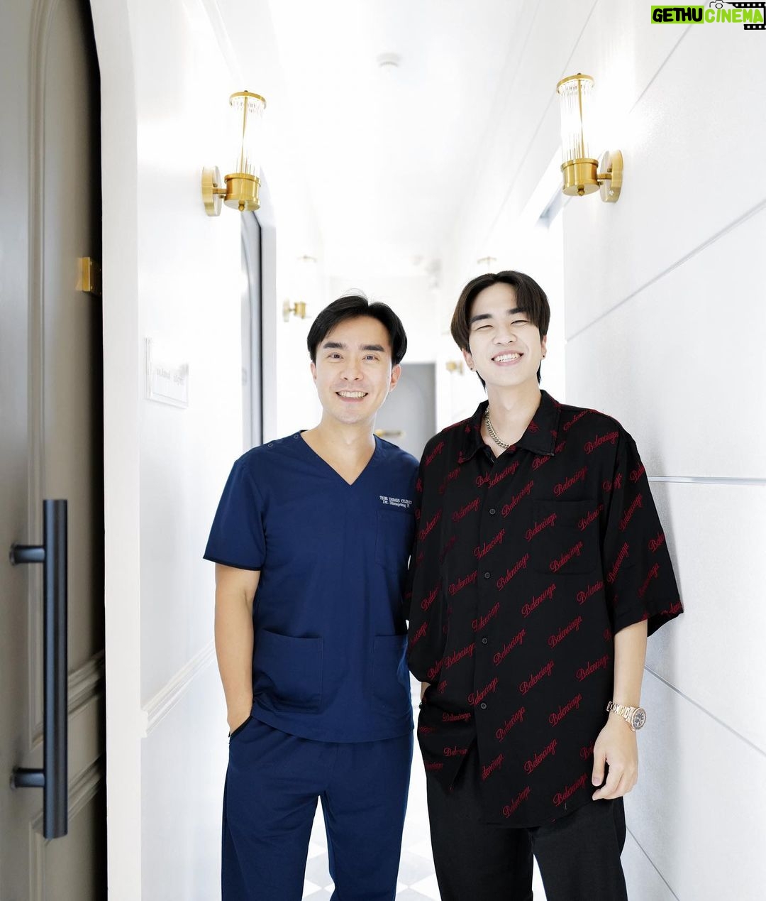 Kyutae Sim Instagram - คุณหมอบอกหล่อขึ้นครับ @drjoe_thedemis @thedemis The Demis Clinic
