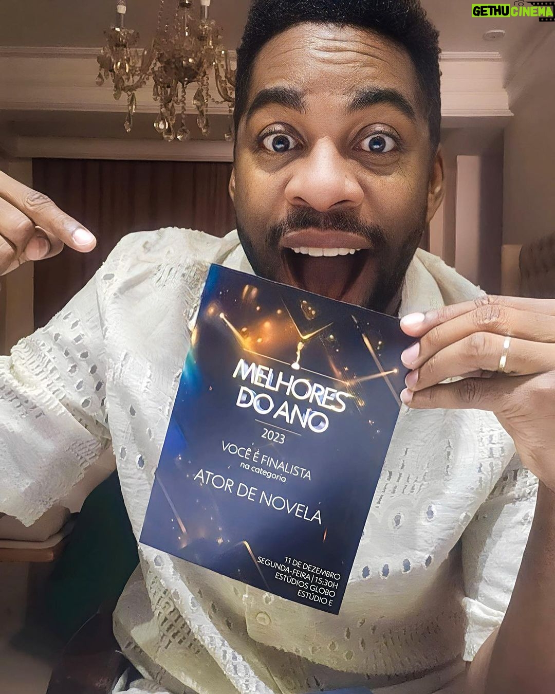 Lázaro Ramos Instagram - Olha indicação ai, gente!!! Obrigado #MelhoresDoAno e obrigado #ElasPorElas. ✨📺 Obrigado @ale_marson , @therezafalcao e equipe de autores pelo seu texto. Obrigado @amoramautner e equipe de direção e equipe técnica, que tem proporcionado dias agradáveis. E obrigado queridas amigas e amigos do elenco. Tudo construído junto em cada encontro. Pois é... isso é agradecimento por indicação. Rsrsrs E a vocês que estão acompanhando nossa saga, Mário Fofoca é feito com amor, humor e coração para vocês. 💜 Rio de Janeiro, Rio de Janeiro