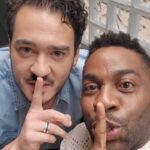 Lázaro Ramos Instagram – Invadi o BBB, meu povo!!! 🔥🔥

E teve de tudo: imitação, eu filosofando, encenação e ainda deixei um recado pra turma que tá lá dentro. Será que eles gostaram? 👀

Adorei a nossa invasão @omarcosveras. E @tadeuschmidt, te encontro lá na academia, você sempre malhando mais do que eu rsrsrs. Rio de Janeiro, Rio de Janeiro