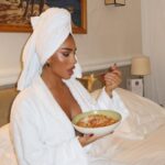 Léana Zaoui Instagram - No boyfriend oui pasta 🍅