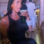 Léana Zaoui Instagram – J’aime pas trop les nouvelle compagnie 🇵🇹