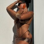 Léana Zaoui Instagram - Disponible se soir 18h @errorswim mes babe 👙👙👙👙👙👙👙👙👙👙👙👙👙👙je porte le TAN 🙈o