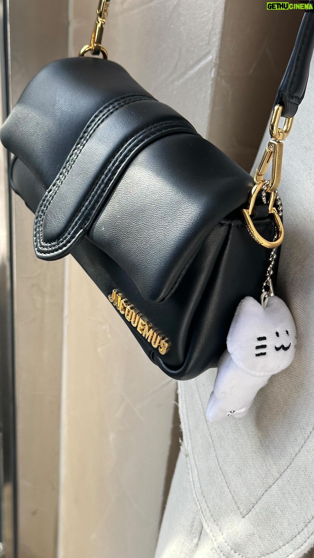 Léna Mahfouf Instagram - get ready with me pour le défilé Jacquemus avec le nouveau mascara @sephoracollection 🔍🖼️ #lovethelift #sephoracollection collaboration commerciale Nice, Provence Alpes-côte D'azur