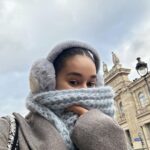 Léna Mahfouf Instagram - il fait froid et c’est dur de slay 😡 mes samba @adidasparis aux couleurs de Shrek viennnent du stand de customisation qu’on a fait à mon anniversaire avec @staniflou pour répondre à l’avanche de DMs reçus - vous pouvez par contre être créatifs et faire votre meilleur DIY ✂️🤓 produits offerts collaboration commerciale