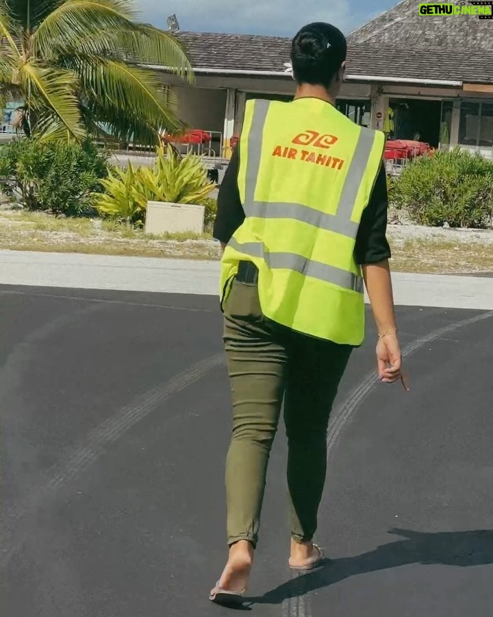 Léna Mahfouf - 504.1K Likes - 📍 Polynésie Française
