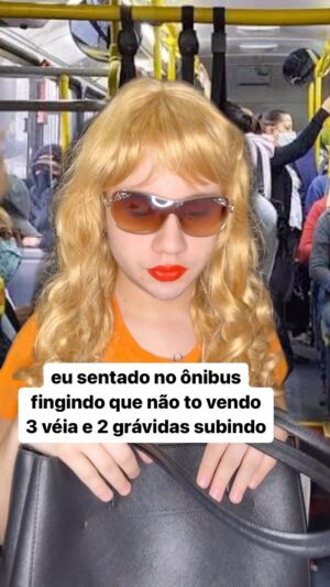 Léo Belmonte Instagram - mas quem nasce brasileiro também tem direiro de sentar no preferencial né??