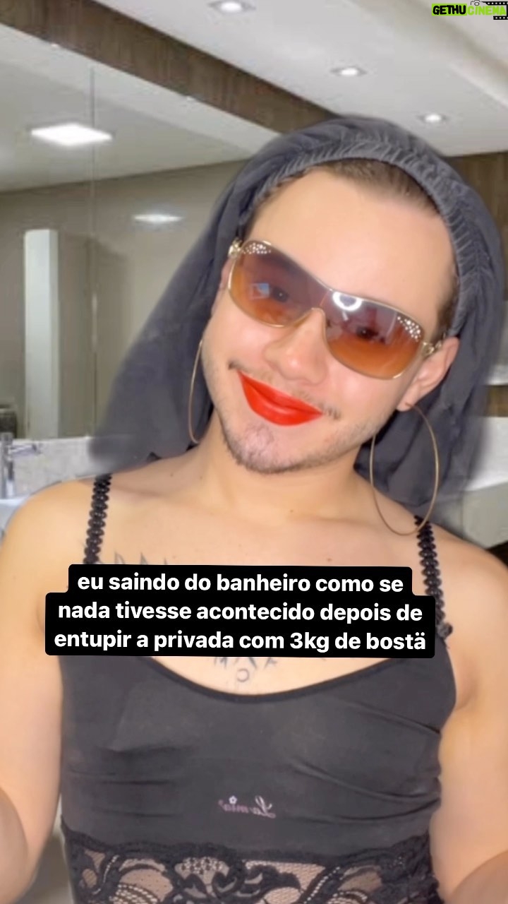 Léo Belmonte Instagram - e se perguntarem, ainda falo que não sei de nada 🤓
