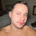 Léo Belmonte Instagram - o bigodinhuu du homi, toma 😤 faz tempo que eu não posto foto aqui, né? vc prefere foto ou reels?