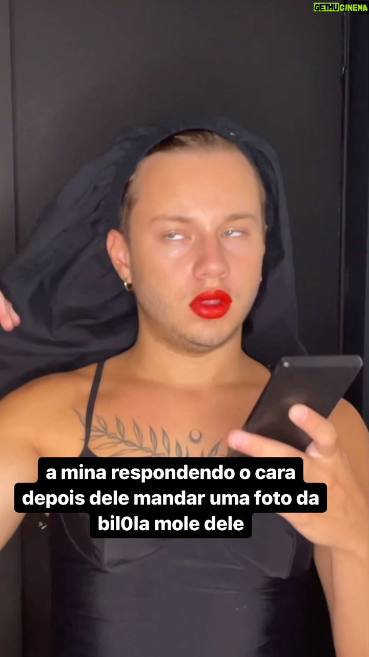 Léo Belmonte Instagram - nossa que bacana deixa dar um zoom aqui👍 vc conhece alguém que já passou por isso? 😂😂
