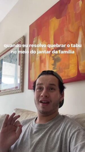 Léo Belmonte Instagram - os gay são melhores que pessoas normal como vc😘