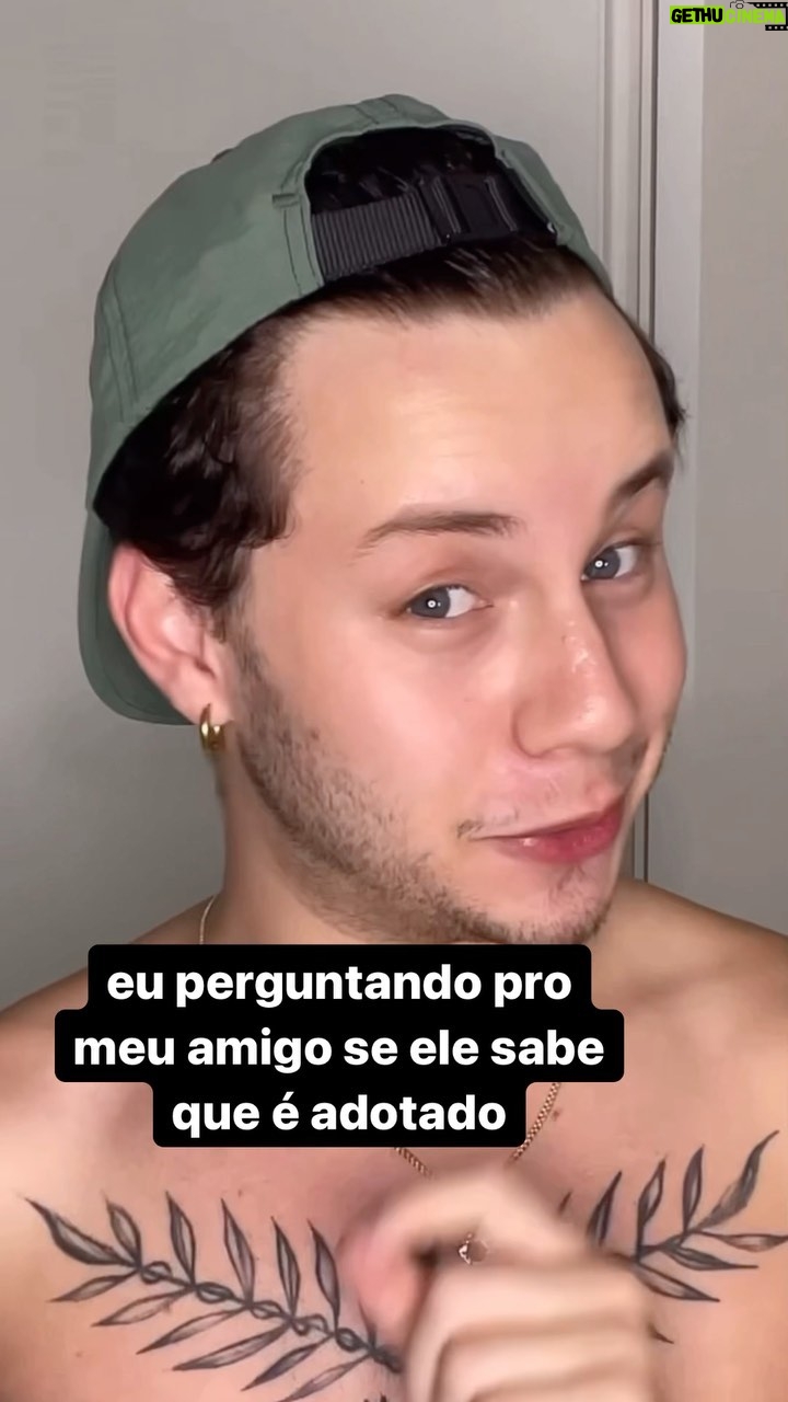 Léo Belmonte Instagram - vc já deu uma gafe dessa com algum amigo? me conta aqui embaixo kkkkkkk