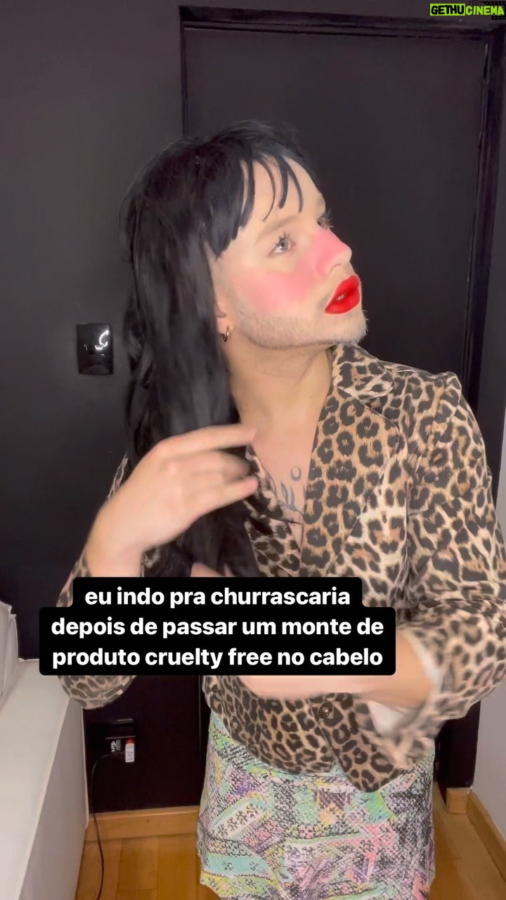 Léo Belmonte Instagram - o produto é vegano eu não KKKKKKKK