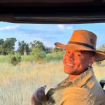 Léo Santana Instagram - Um mix de sentimentos😮‍💨🙏🏿😍😳☺️🍃☘️ First Day On Safari🔥 Arrasta pro lado😂 Pelo Mundo