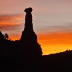Lívia Andrade Instagram - A natureza é muito mais do que apenas belas paisagens. Ela tem o poder de fazer vibrar a nossa alma, não só pela beleza, mas pela energia e pela sua importância em nossa existência. A Natureza é fonte de toda a vida na Terra, é a energia viva e pulsante que nos alimenta e nos preenche de forma plena. 🧬🌀🏔🙏 Sedona, Arizona