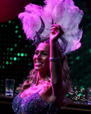 Lívia Andrade Instagram - Eu sou Shi-Ra... 
📷 @domingao @cjtoskano 
@arnojr @israelvalentimoficial @duopressassessoria @claudiotorelli @ramoncabecas @bijullix @cayquecalado  @crisafrobraids