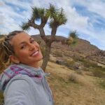Lívia Andrade Instagram - Perdida no deserto , quem sabe me acho 🏜 #jeshuatree Joshua Tree/Mojave Desert