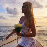 Lívia Andrade Instagram - 💙 02/02/2024 💙 AH MARRRRRRRRRRRRR 🌊 Mais um ano nesse lugar mágico! Os mares sempre vem pra bem 🙌💙🐚🧜🏼‍♀️⚓️💧🙌 #baêa #salvador #yê #bahia Salvador - Rio Vermelho
