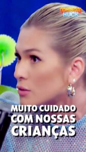 Lívia Andrade Instagram - “Muito cuidado com as nossas crianças.” @liviaandradereal mandou um papo importante no #Domingão sobre o combate ao abuso sexual de crianças e adolescentes. Denuncie! Estúdios Globo