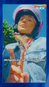 Lívia Andrade Instagram - Profissionalismo em primeiro lugar! 🤣 A @liviaandradereal pegou um mototáxi para chegar no #Domingão! Ai, ai, esse trânsito… 🏍️🚕 Estúdios Globo