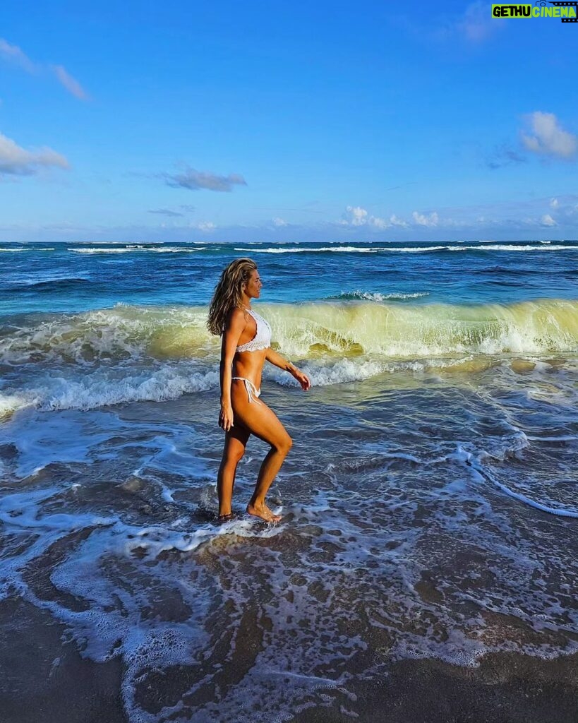 Lívia Andrade Instagram - Que delícia de praia 🌊💙💧🌞 Tulum, México