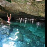Lívia Andrade Instagram - Uma metamorfose ambulante... Minha energia vai se adaptando, corpo e alma transmutando... 🙌💙🌙🌟 #tulum #yaxmuul #cenote #mexico Yaxmuul-La Jungla Maya