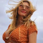Lívia Andrade Instagram - Pra quem vive e canta no mau tempo... 🌩⚡️🌬🍃 #day2 Tulum, México