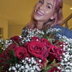 Lívia Andrade Instagram - Feliz Dia da MULHER!!! Eu sou mulher, sou destemida Eu sou sexy, sou divina Sou imbatível, sou criativa Querida, você pode entrar na fila Eu sou feminina, sou masculina Eu sou tudo o que eu quiser Eu posso te ensinar, eu posso te amar... 🌹🌹🌹🌹🌹🌹🌹🌹🌹🌹🌹🌹🌹🌹🌹 #mulher #woman #mujer #08/03