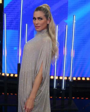 Lívia Andrade Instagram - Nosso Domingão ontem foi com muito brilho...🌟🌟🌟