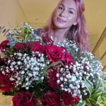 Lívia Andrade Instagram - Feliz Dia da MULHER!!! Eu sou mulher, sou destemida Eu sou sexy, sou divina Sou imbatível, sou criativa Querida, você pode entrar na fila Eu sou feminina, sou masculina Eu sou tudo o que eu quiser Eu posso te ensinar, eu posso te amar... 🌹🌹🌹🌹🌹🌹🌹🌹🌹🌹🌹🌹🌹🌹🌹 #mulher #woman #mujer #08/03