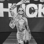 Lívia Andrade Instagram – Look especial do nosso #domingão 📺😎👑🐝