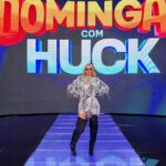 Lívia Andrade Instagram – Look especial do nosso #domingão 📺😎👑🐝