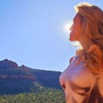 Lívia Andrade Instagram - A natureza é muito mais do que apenas belas paisagens. Ela tem o poder de fazer vibrar a nossa alma, não só pela beleza, mas pela energia e pela sua importância em nossa existência. A Natureza é fonte de toda a vida na Terra, é a energia viva e pulsante que nos alimenta e nos preenche de forma plena. 🧬🌀🏔🙏 Sedona, Arizona