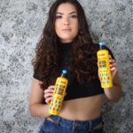 Lívia Inhudes Instagram - Hidratação e nutrição é tudo que nosso cabelo precisa né? acesse o site de @chikascosmeticos pra conferir toda linha Acorda Cachos, e com meu cupom “LÍVIA” tem promoção na Máscara Deleta Danos 230g ou Máscara Desmaia Cabelo 230g, nas compras acima de 79,90$ de 01/10 a 30/11. Aproveitemmmmmmm 💞 #BelezaSemDrama #Publi