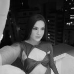 Lívia Inhudes Instagram - baby, você não viu 🌗