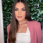 Lívia Inhudes Instagram - Sol em leão né…🤫💗