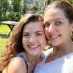 Lívia Inhudes Instagram – Sabe quando a gente tá realizando um daqueles sonhos que a gente traz consigo há muito tempo? Então… é isso que tô vivendo. 
Contar uma história da maravilhosa @thalitareboucas sempre fez parte dos meus sonhos e dar vida a Inha vem sendo muito emocionante e agregador para mim, honra demais. 
Demos início as filmagens de Um Ano Inesquecível-Verão, último longa da primeira franquia de filmes Original Amazon. 
Dirigido pela incrível Cris D’ Mato e produção @panoramica_filmes 
Obrigada a todos envolvidos por me permitir contar essa história de verão que tem muito amor, samba, sonho e conexão. 
Tem muitas pessoas incríveis na frente e atrás das câmeras, que juntos vem construindo tudo isso para vocês, tá ficando LINDOOOOO. 
Obrigada time Verão, vamos com tudooooo. ☀️❤️🎬
