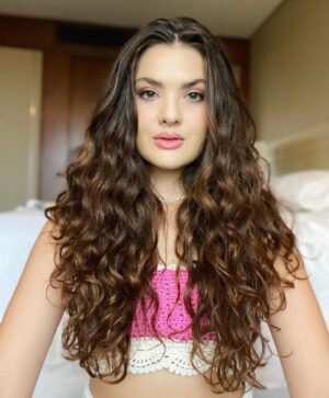Lívia Inhudes Instagram - Bemm SEREIA 🧜🏻‍♀️