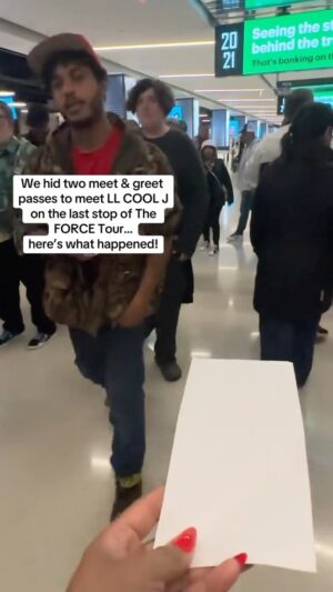 LL Cool J Instagram - Right time, right place! 💪🏽 You didn’t think we’d let the last show of The F.O.R.C.E. Tour come to Boston without showing the fans love, did you? 💪🏽💪🏽💪🏽