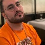 LOLiTO FDEZ Instagram - Yo con las gafas de mi novio mientras mi amante me hace la foto