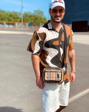 LOLiTO FDEZ Instagram - Hola, sigo con vida, la semana que viene vuelven los directos y sorteare 5 entradas para la velada. 😈