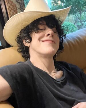 LP Instagram - When you’re in the tourbus in Texas and you find out the live video for one of your songs reached 1 BILLION streams !!! #LostOnYou!!! Wow ! Thank you all for listening and to my two co-writers and  once in a lifetime friends @mikedelrio and @natecampany !! I love you ! ❤️🙏🏻❤️