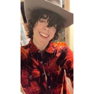 LP Instagram - So far so good !! North American tour is up and running and it’s been amazing!! Thank you so much for all the love !! We’re feeling it 🙏🏻❤️
See you tomorrow Denver !