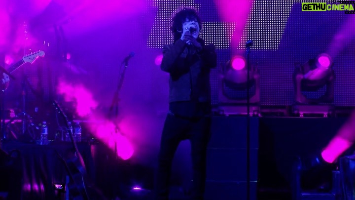 LP Instagram - The One That You Love from my Nov. 14th livestream 💓 Drive-In OC, City National Grove of Anaheim