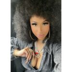 La Love The Boss Instagram - Selfie Vibes ✨
