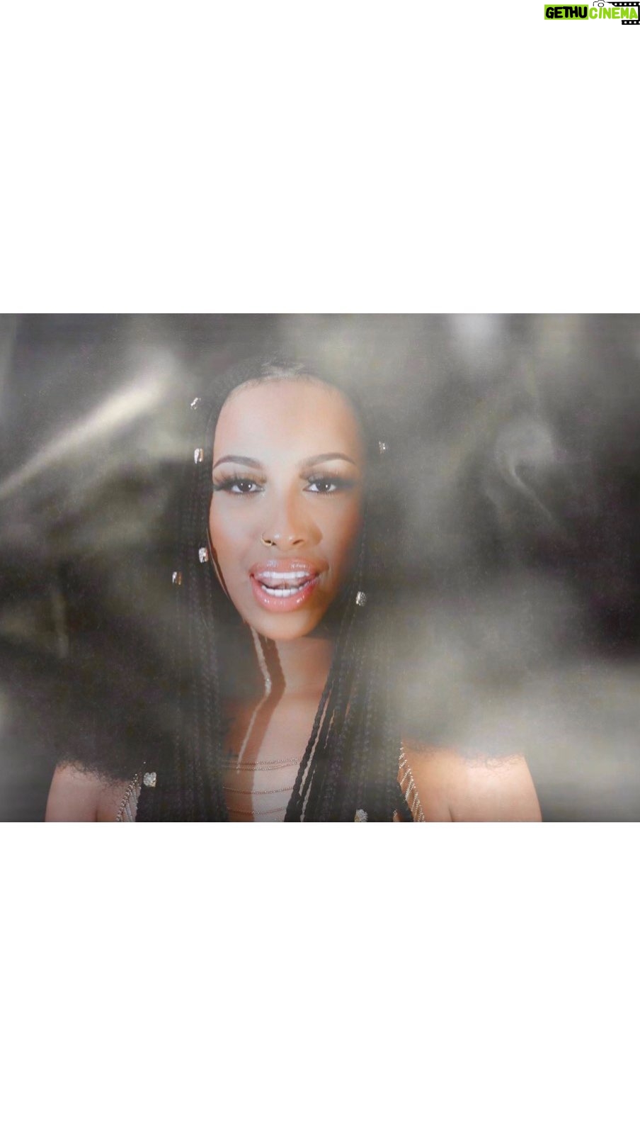 La Love The Boss - 3 Likes - #InsideOut Video Dropping Tomorrow At 6pm On YouTube 🎥 💋💋