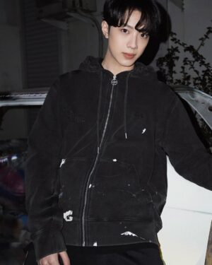 Lai Guan-lin Instagram - 