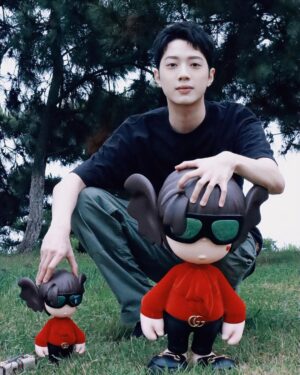 Lai Guan-lin Instagram - 