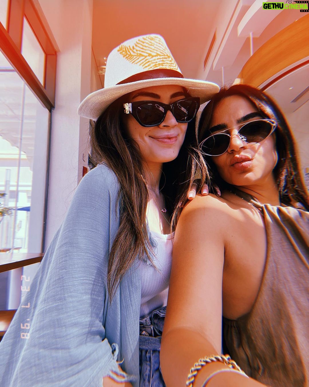 Laila Ahmed Zaher Instagram - HBD to my #1 💖✨👩🏻🤝👩🏽, my golden girl & my person 🤍🌟 You've always been so special to me since the day you were born & I'm so happy we got to grow up together & bonded 🙌🏽( yes I'm old but still a kid at heart 🙇🏽♀️😋) There's no one like you, no one who has that same energy, big kind heart, and great sense of humor like you ... stay you, stay shining ✨