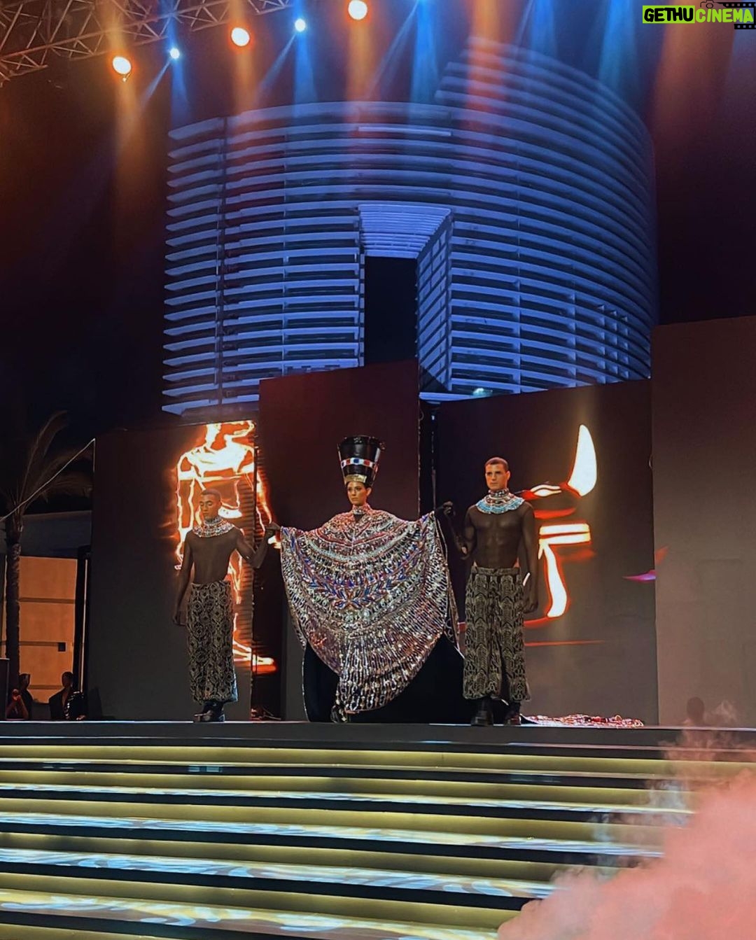 Laila Ahmed Zaher Instagram - My look for the @michael5inco show💫 Dressed by the amazing @michael5inco @sayed5inco himself. Such an honor 🤗 As usual, an out of this world event done by the amazing @yasminesarwat_ 🤍 @poshmanagement_ 💎
