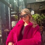 Laila Ahmed Zaher Instagram - Just a little bit of pink💕
